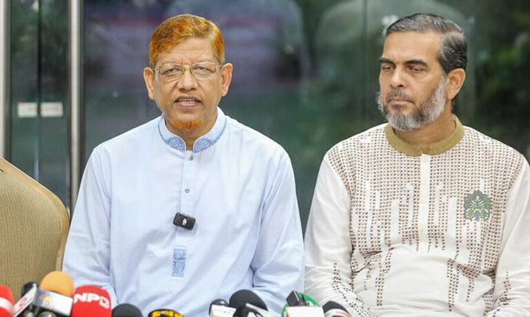 স্বাধীন বাংলাদেশকে মেনে রাজনীতি