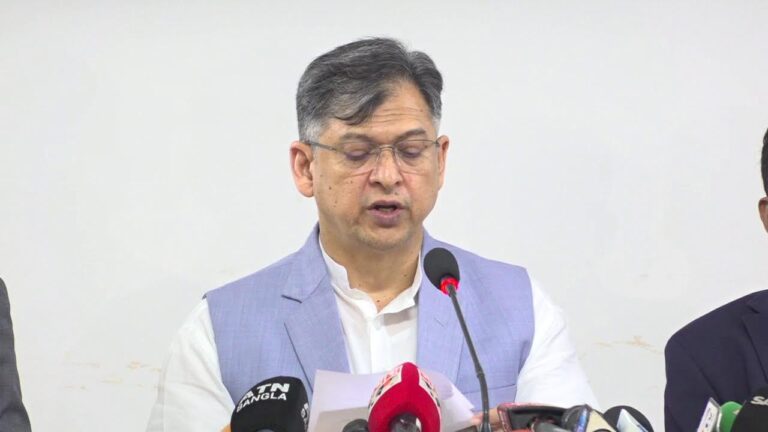 তিনটি পরাশক্তি আগ্রাসন