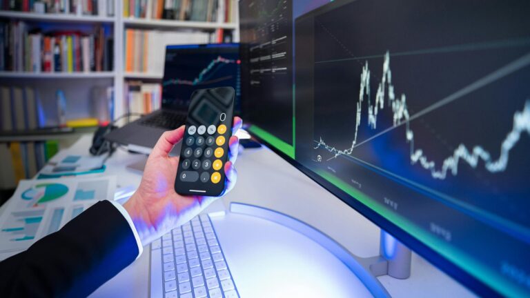 ডিএসইতে ঊর্ধ্বমুখী প্রবণতা