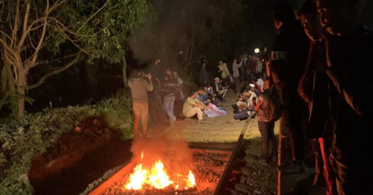 Google Ads Landscape Static Image_20251122_231421_0000