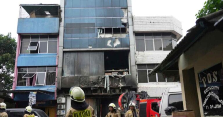 Google Ads Landscape Static Image_20251209_194204_0000