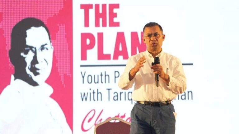 চট্টগ্রামে ‘ইয়ুথ পলিসি টক’-এ তারেক রহমান বলেন, প্রতিবন্ধী কোটা ছাড়া সব ক্ষেত্রে মেধাভিত্তিক নিয়োগ হবে। খাল খনন ও বৃক্ষরোপণ পরিকল্পনার কথাও জানান।