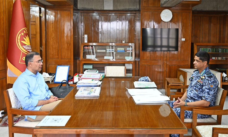 বিমান বাহিনী প্রধানের প্রধানমন্ত্রীর সঙ্গে সাক্ষাৎ